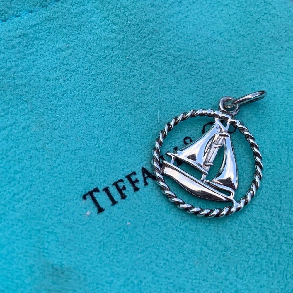 RARE/RETIRED T&Co Twist Sailboat Charm $215 RETAIL